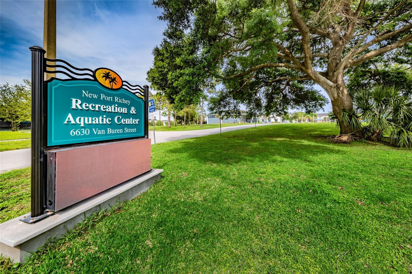 5964 CENTRAL AVE, NEW PORT RICHEY, FL — photo 55