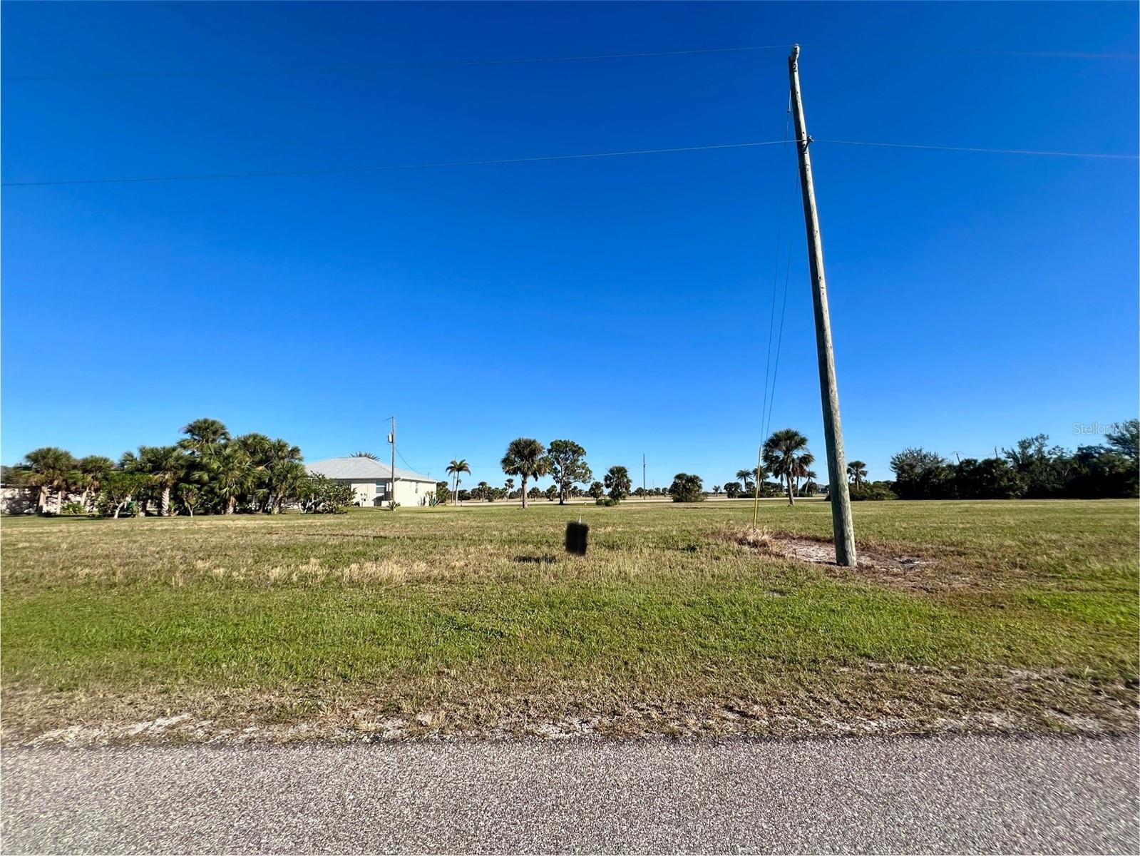 17 BRIG CIR E, PLACIDA, FL