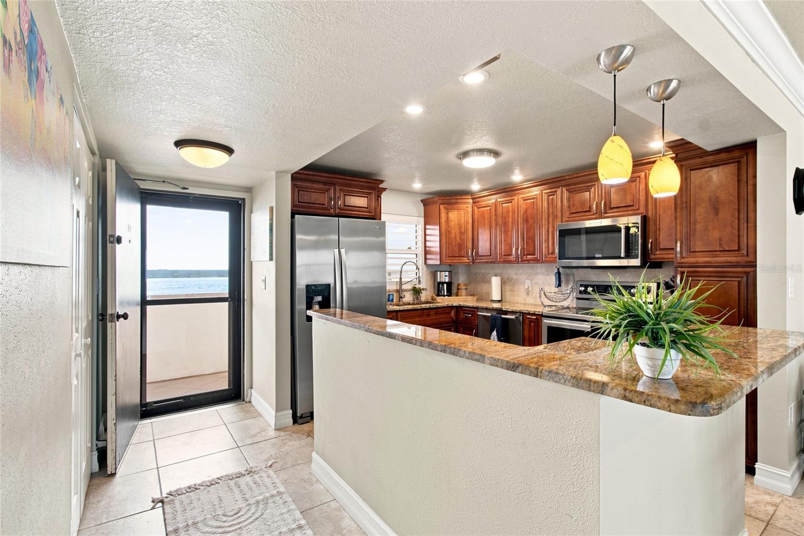 1270 GULF BLVD #2007, CLEARWATER BEACH, FL — photo 3