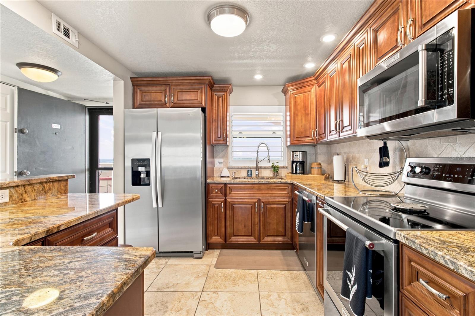 1270 GULF BLVD #2007, CLEARWATER BEACH, FL — photo 10