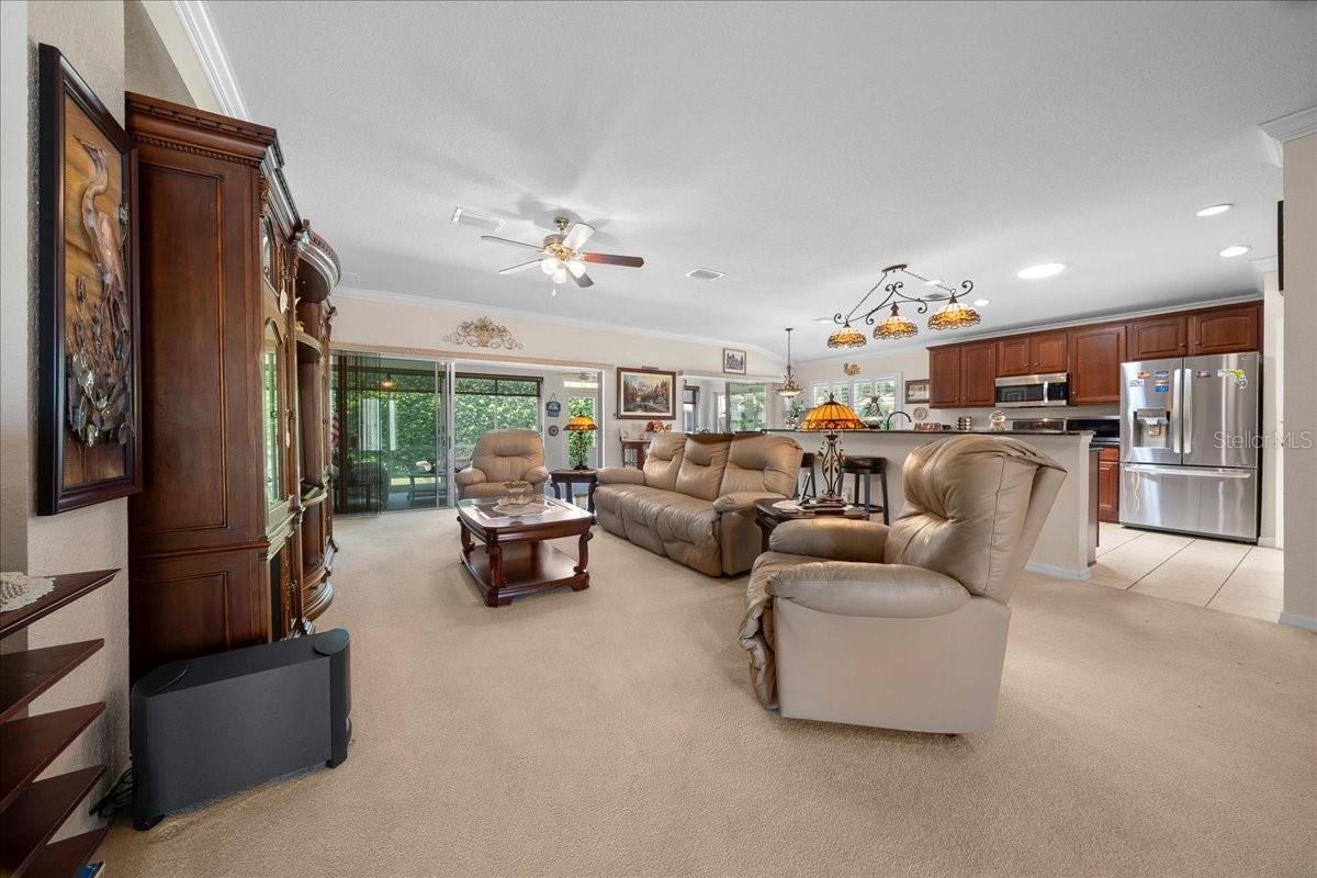 9203 SE 118TH LOOP, SUMMERFIELD, FL — photo 4