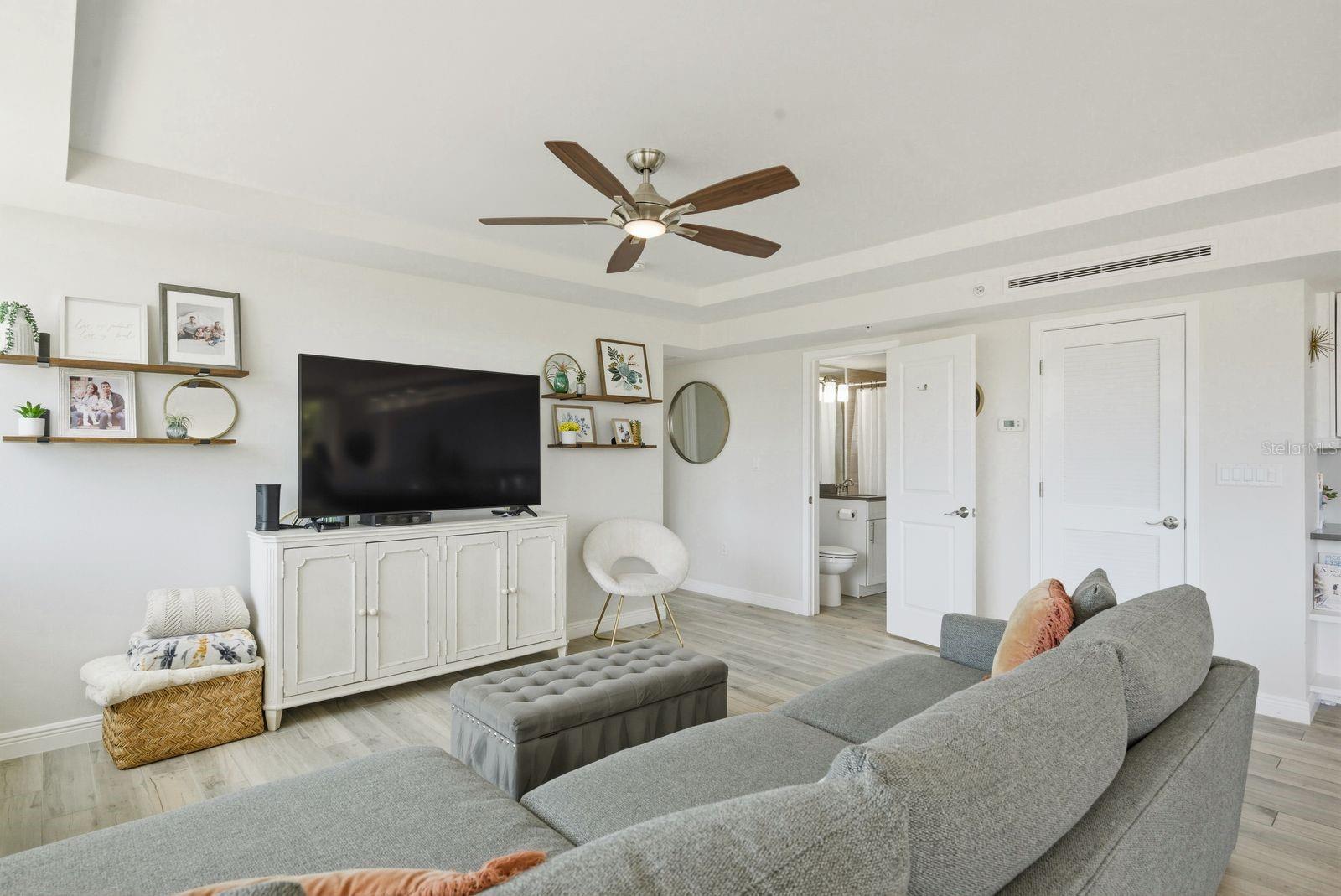 223 ISLAND WAY #2D, CLEARWATER BEACH, FL — photo 13