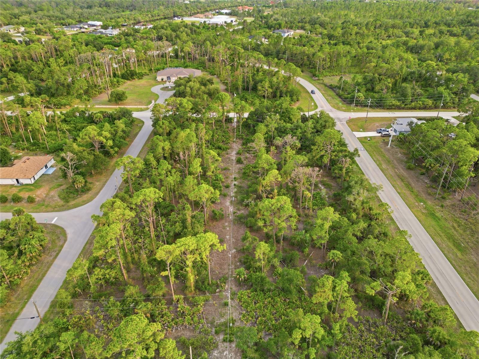 501 CHAMPION ST DR, PORT CHARLOTTE, FL — photo 8