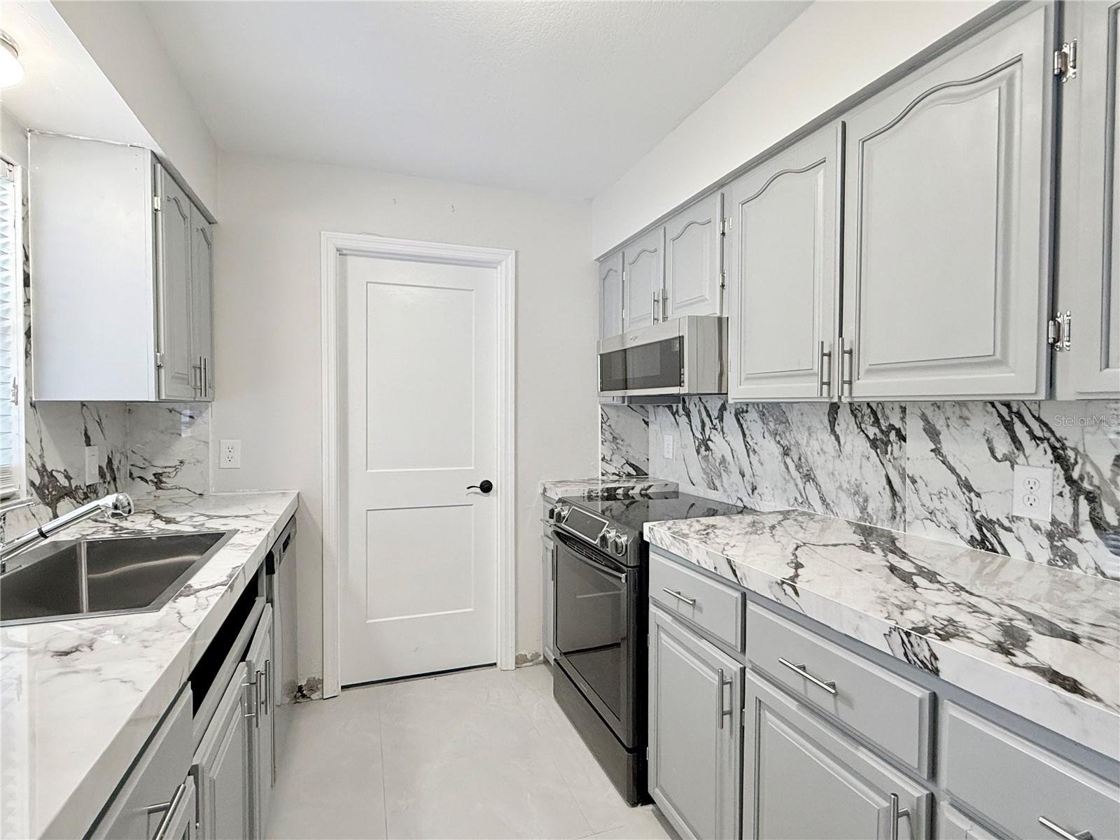 6105 NEW HOPE RD, ORLANDO, FL — photo 16
