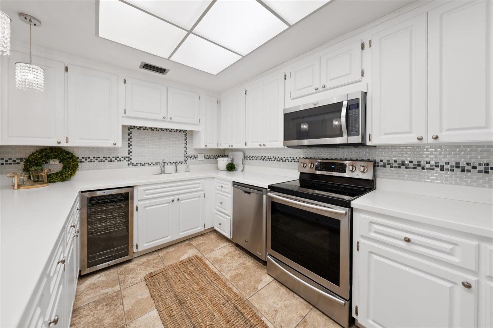 4 BELLEVIEW BLVD #106, BELLEAIR, FL — photo 9