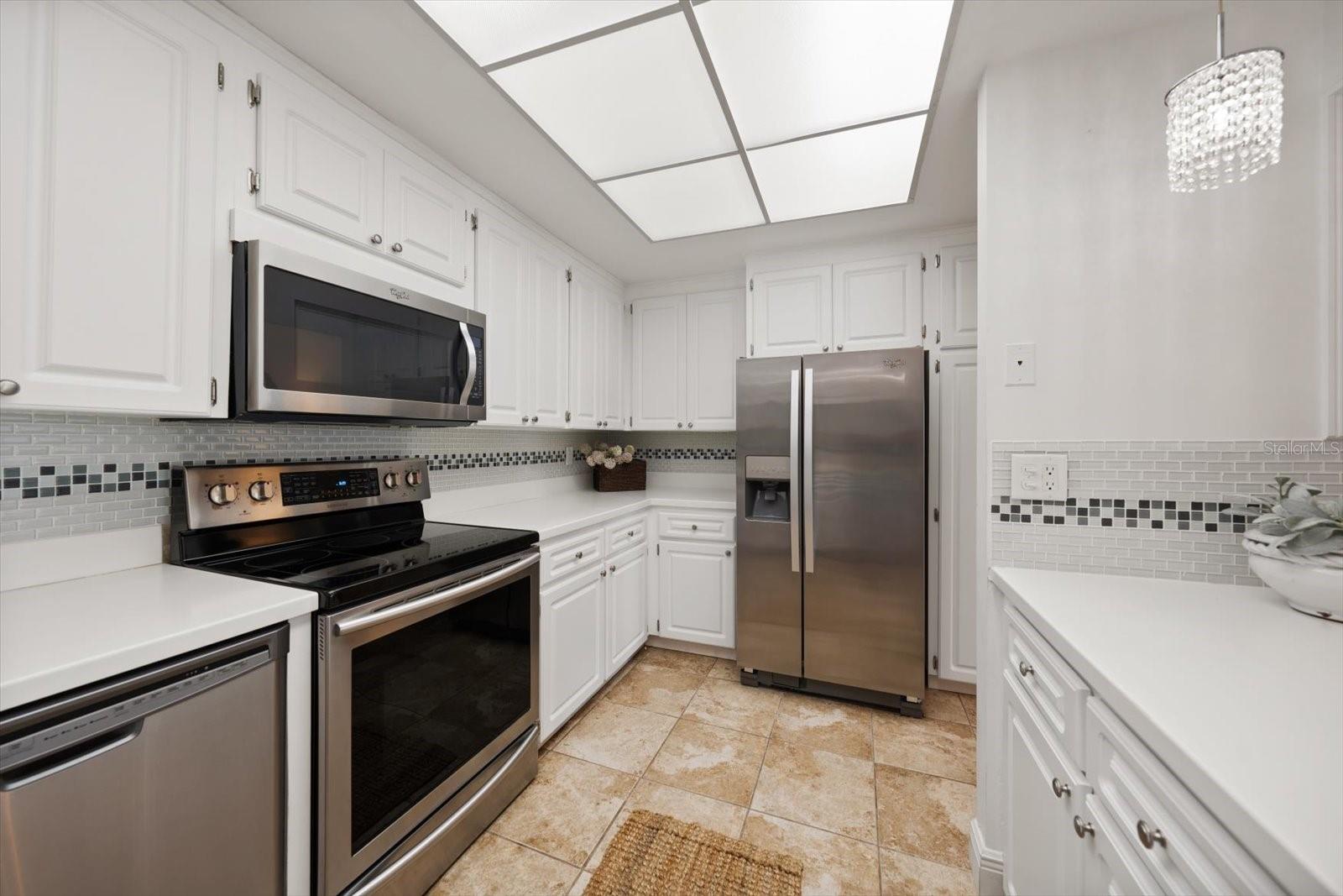 4 BELLEVIEW BLVD #106, BELLEAIR, FL — photo 11