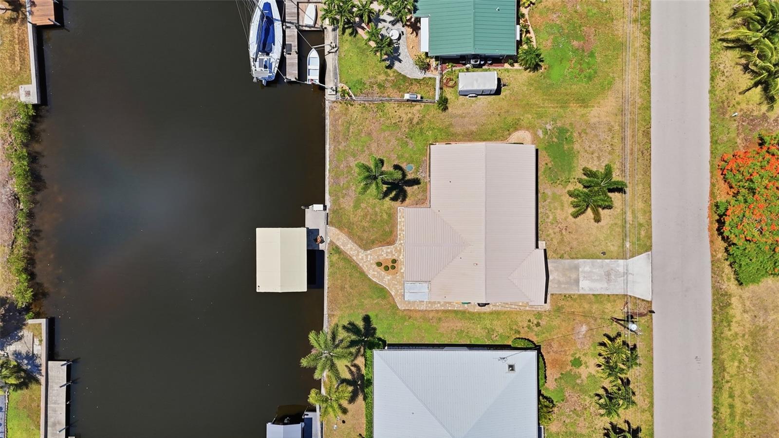 4310 PALM DR, PUNTA GORDA, FL — photo 32