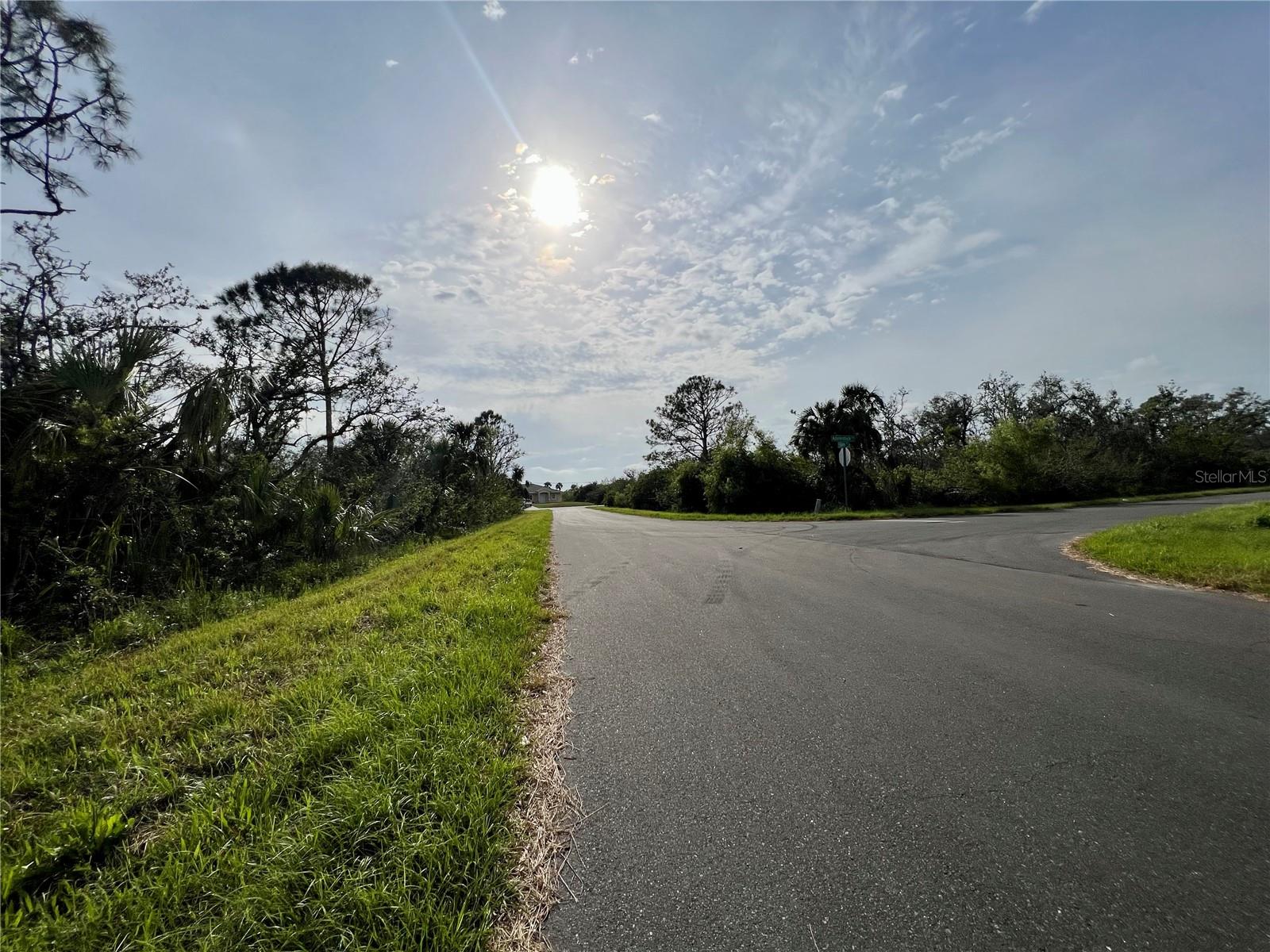 15163 ESTATE TER, PORT CHARLOTTE, FL — photo 4