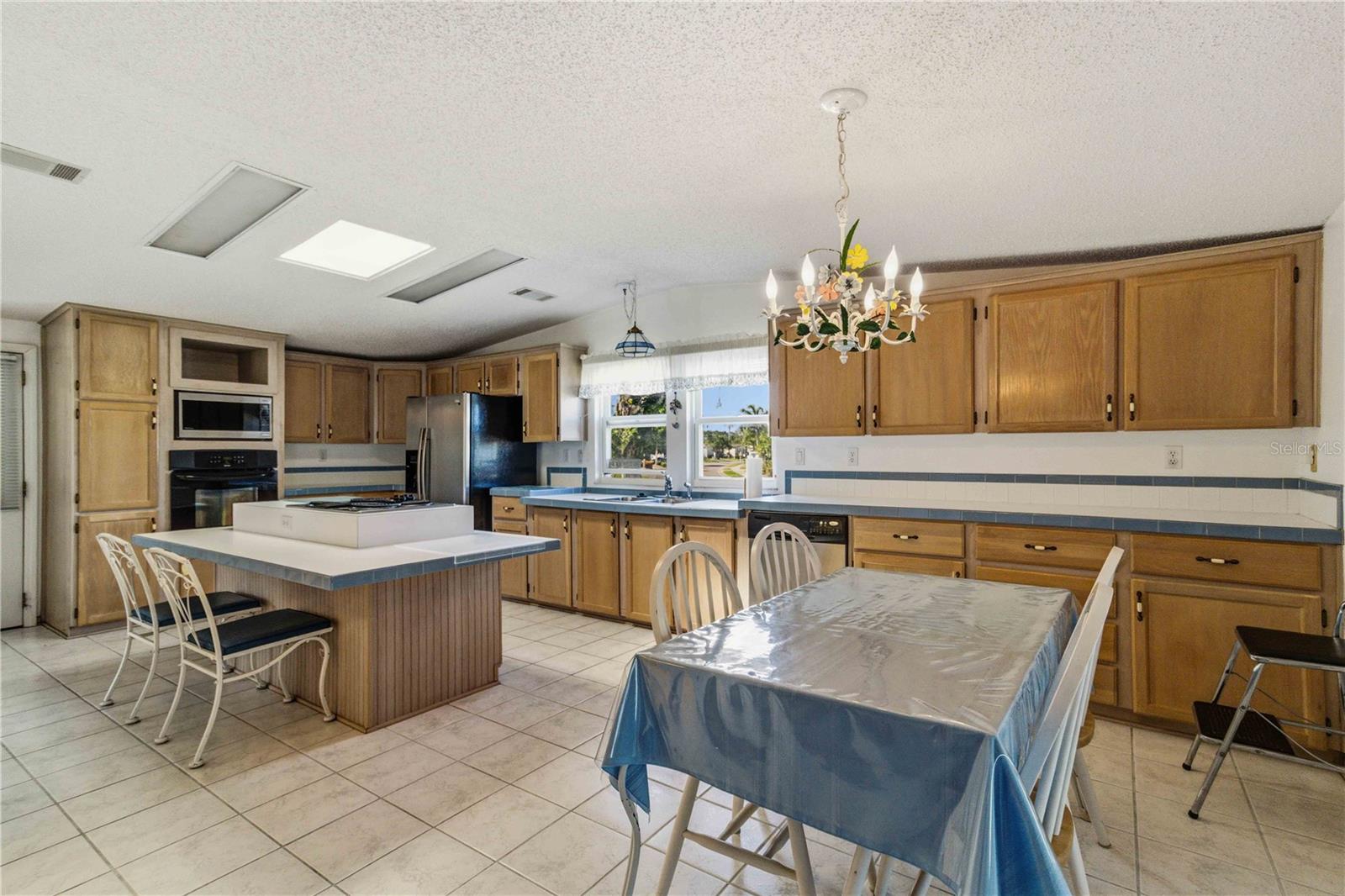8476 IMPERIAL CIR, PALMETTO, FL — photo 24