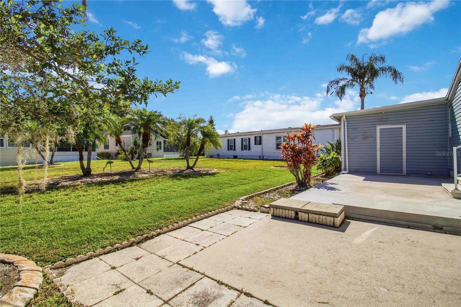 8476 IMPERIAL CIR, PALMETTO, FL — photo 40