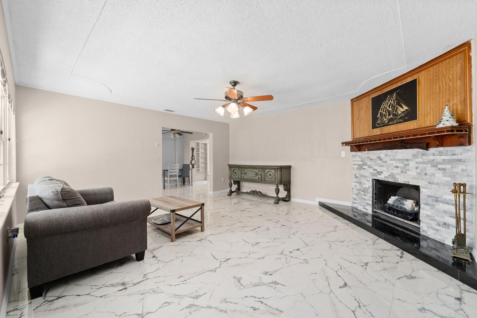 2415 2ND AVE E, BRADENTON, FL — photo 11