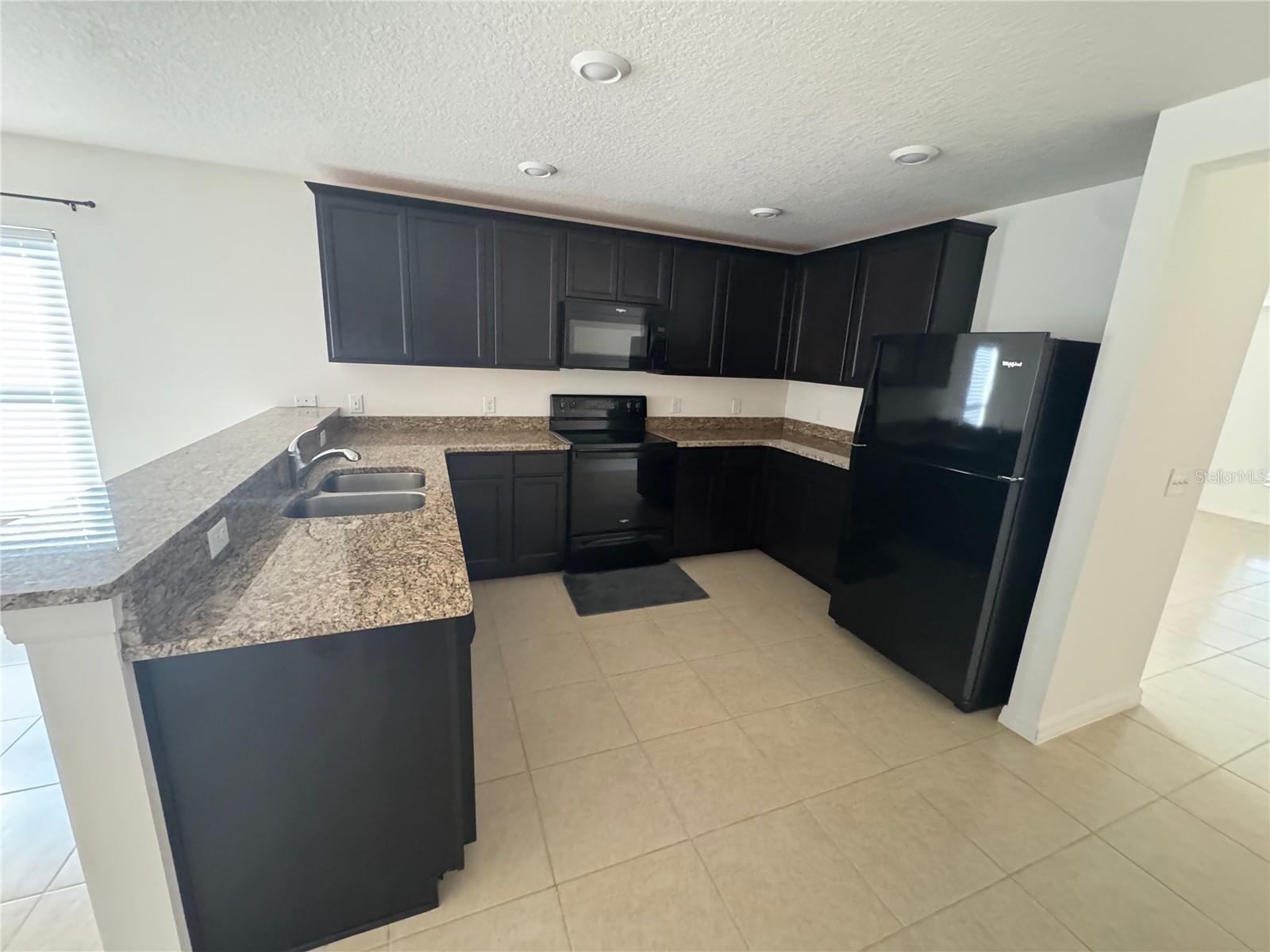 6909 CRESTED ORCHID DR, BROOKSVILLE, FL — photo 2