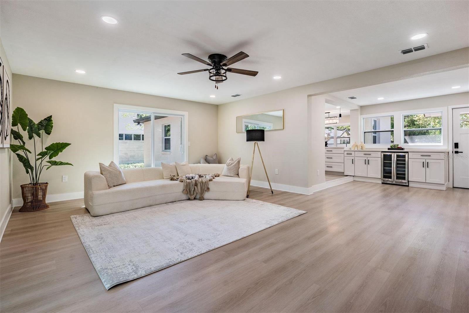 1104 S LOIS AVE, TAMPA, FL — photo 11
