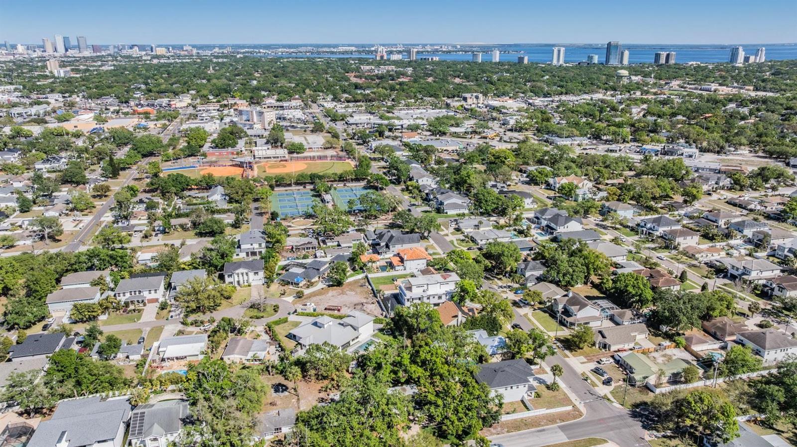 1104 S LOIS AVE, TAMPA, FL — photo 32