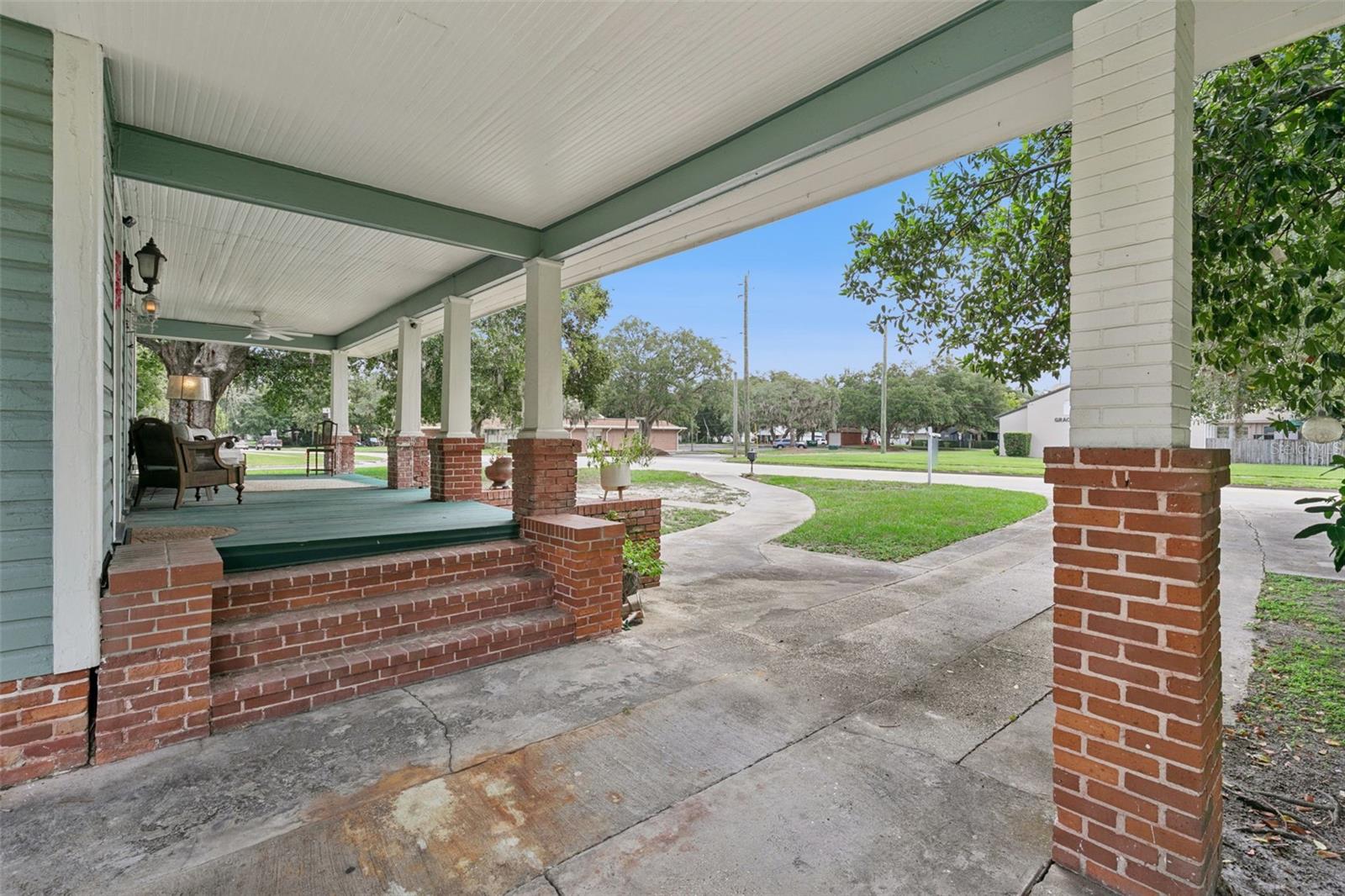 2400 S PARK AVE, SANFORD, FL — photo 4