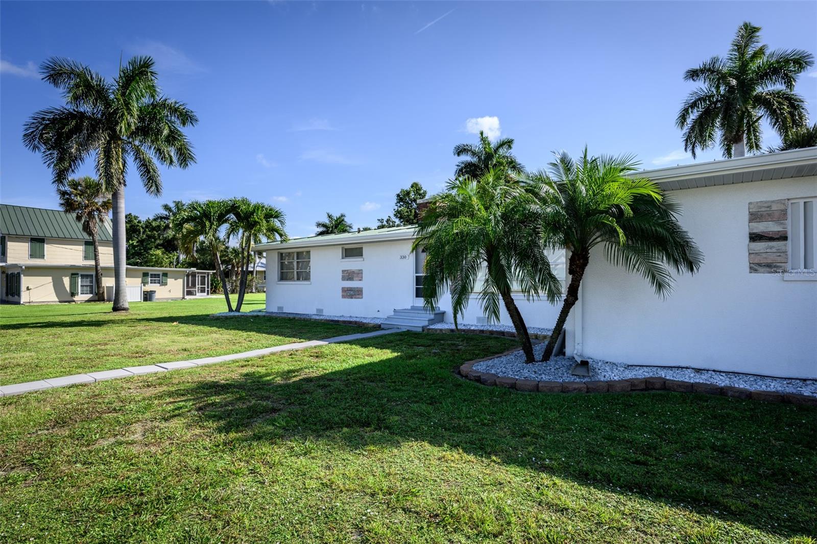 330 HARVEY ST, PUNTA GORDA, FL