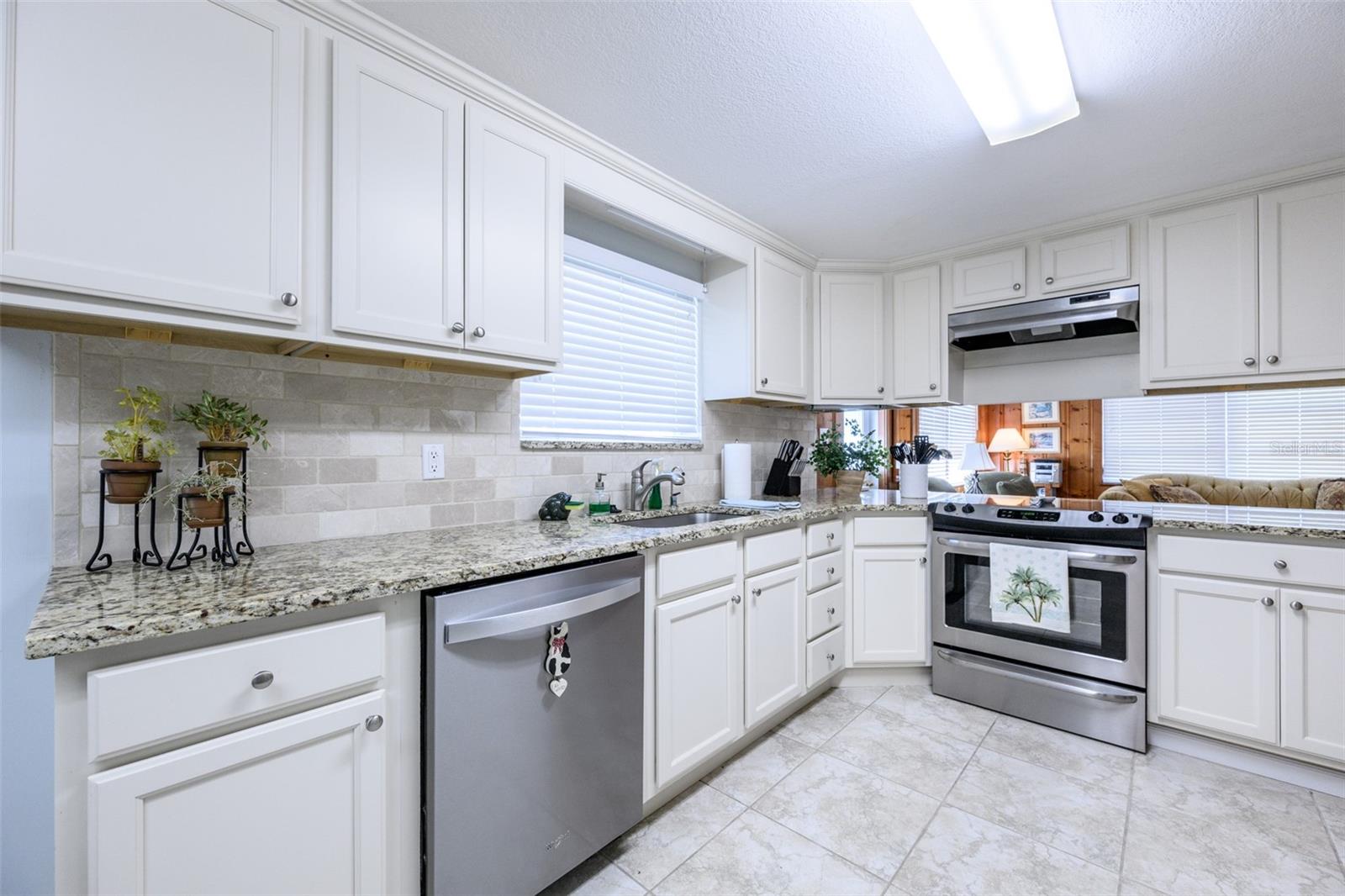 330 HARVEY ST, PUNTA GORDA, FL — photo 17