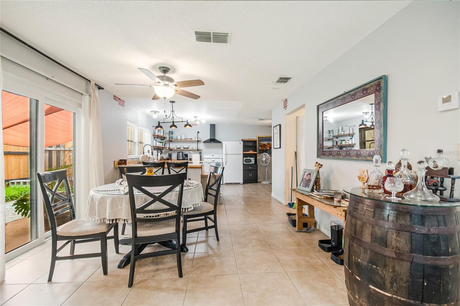 447 HUNTER CIR, KISSIMMEE, FL — photo 10