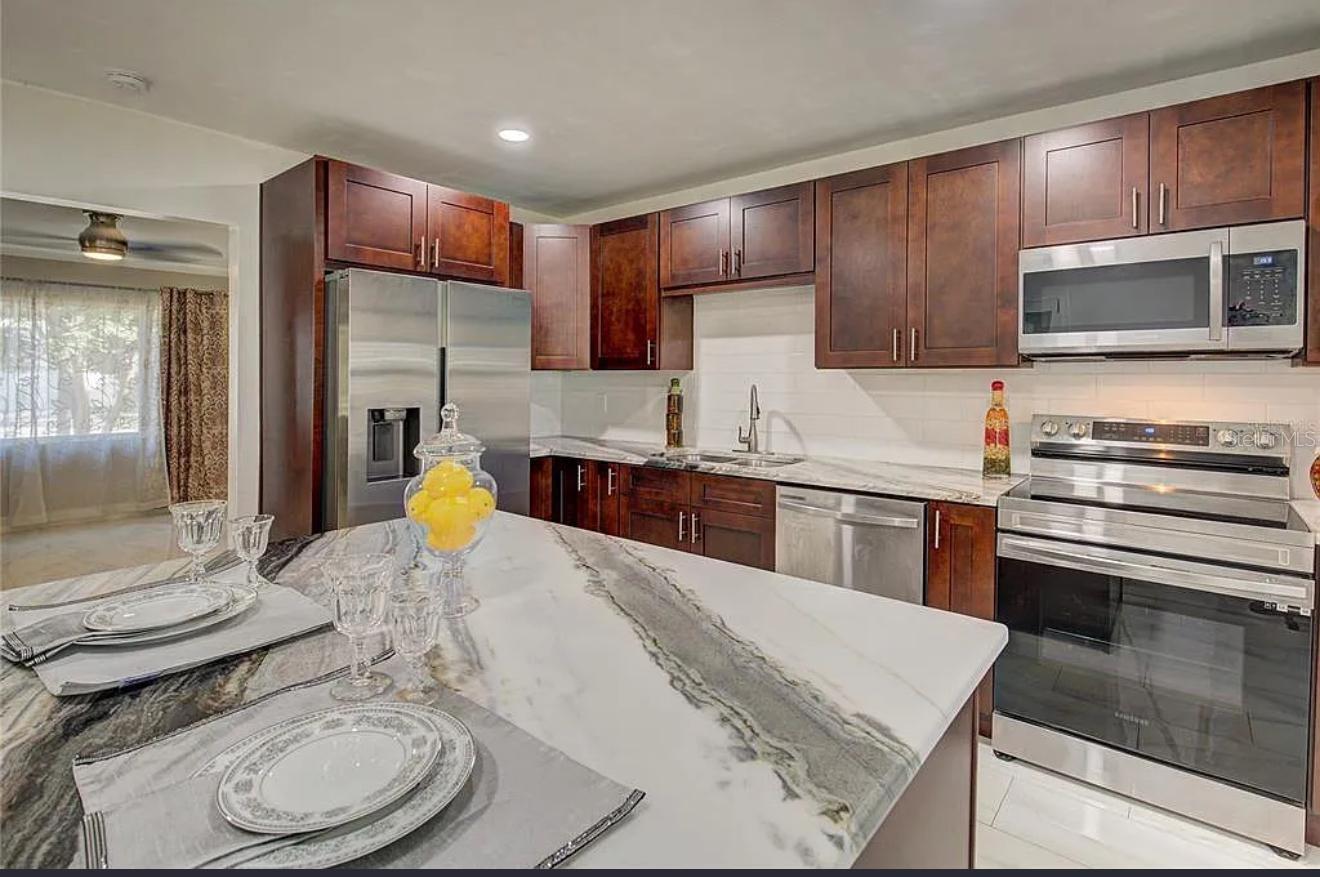 1008 CHESTER DR, CLEARWATER, FL — photo 6