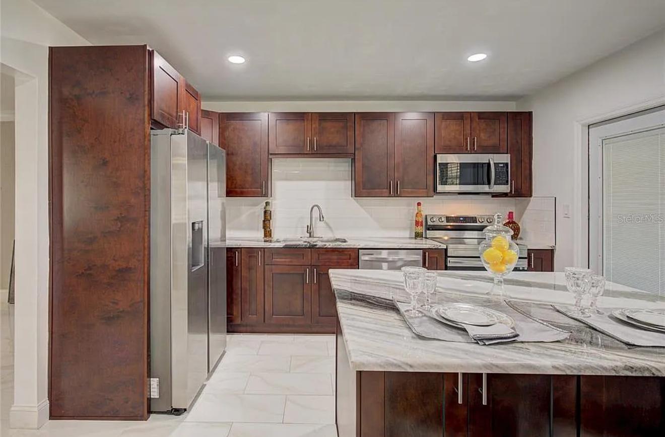 1008 CHESTER DR, CLEARWATER, FL — photo 8