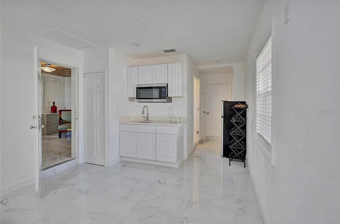 1008 CHESTER DR, CLEARWATER, FL — photo 11