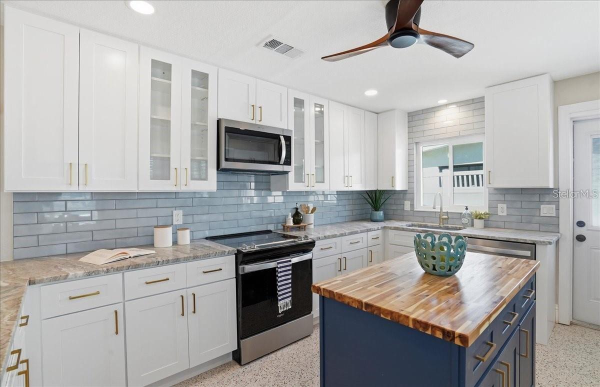 510 115TH AVE, TREASURE ISLAND, FL — photo 10