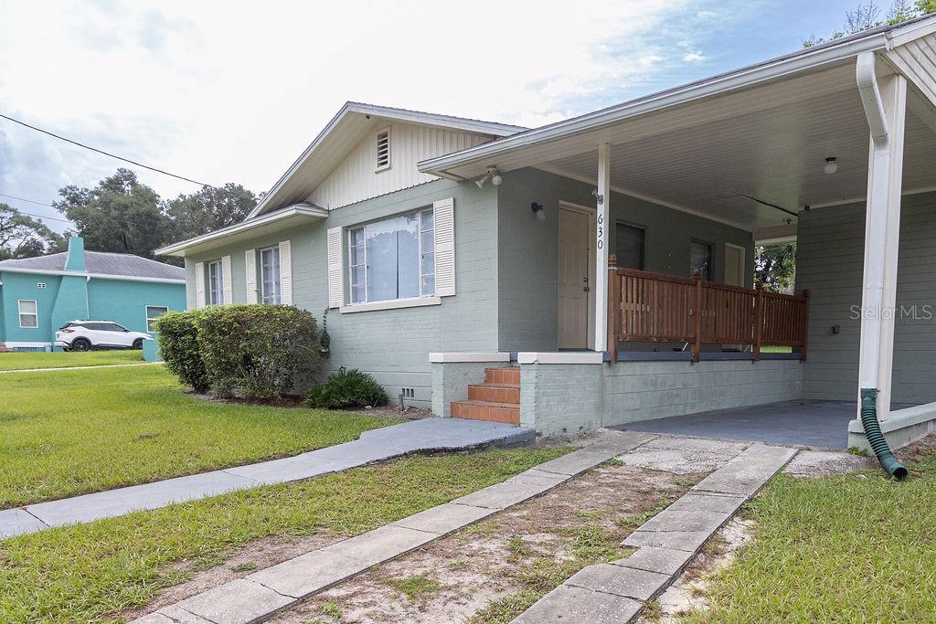 630 E INDIANA AVE, DELAND, FL — photo 2