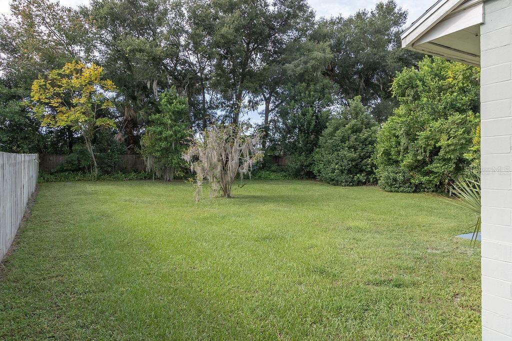 630 E INDIANA AVE, DELAND, FL — photo 12