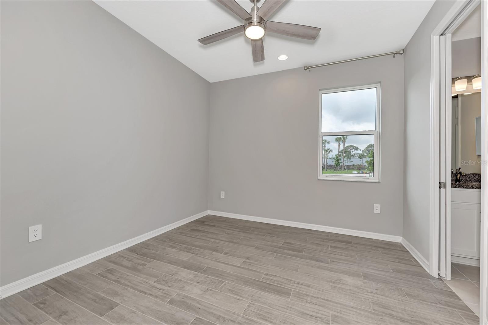 5825 MILLENNIUM SILVER CT, SARASOTA, FL — photo 46