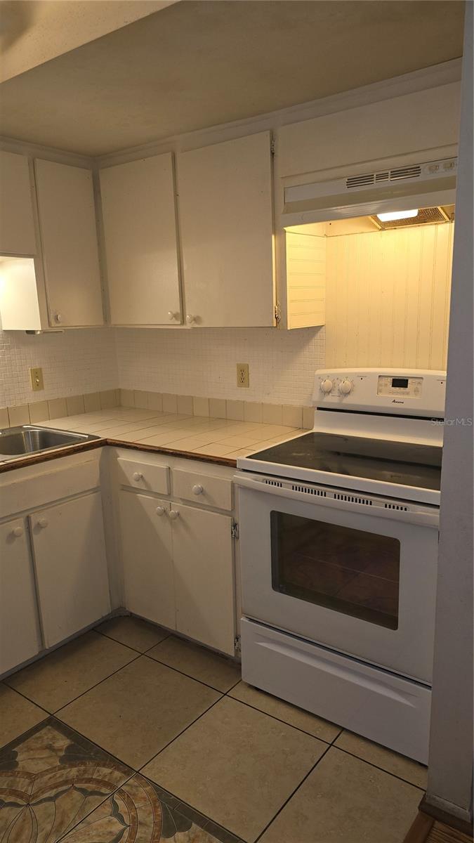3540 32ND AVE N #214, ST PETERSBURG, FL — photo 25