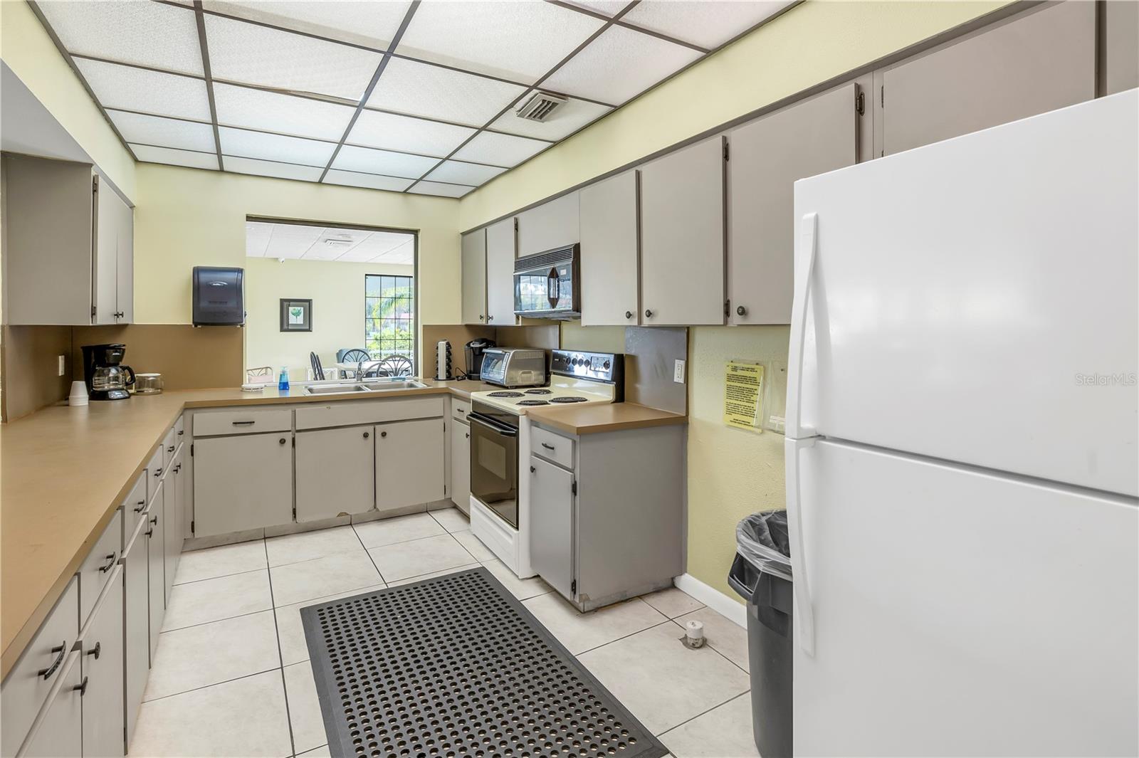 2333 FEATHER SOUND DR #C201, CLEARWATER, FL — photo 30
