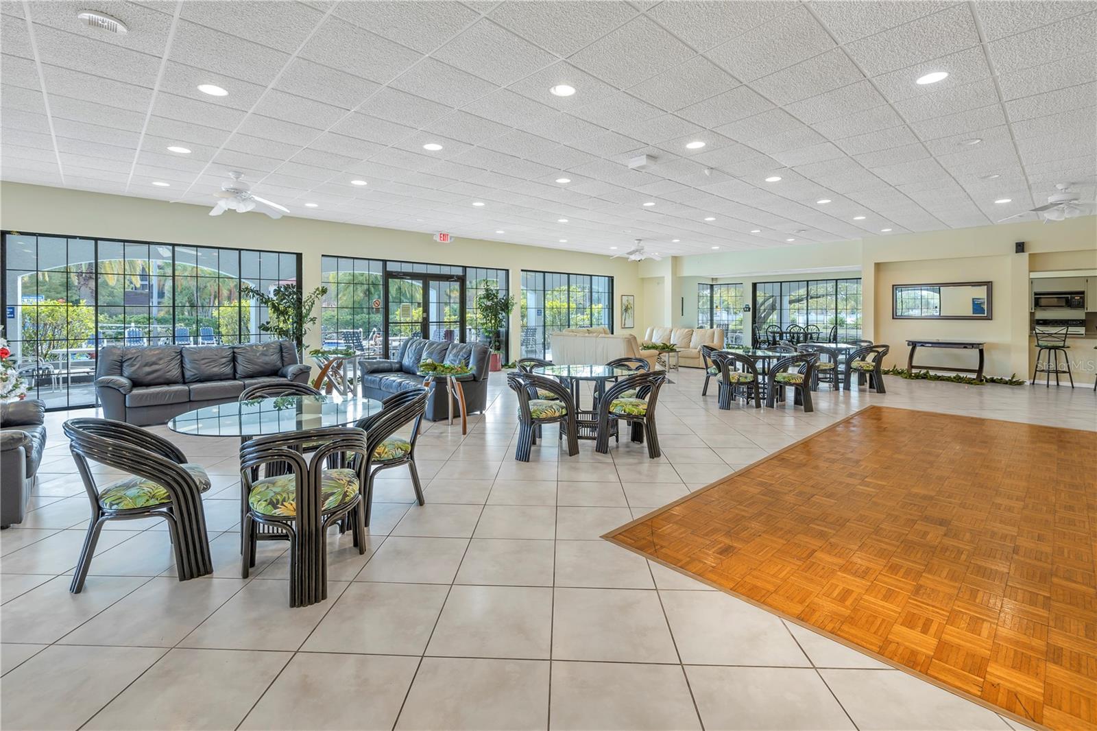2333 FEATHER SOUND DR #C201, CLEARWATER, FL — photo 35