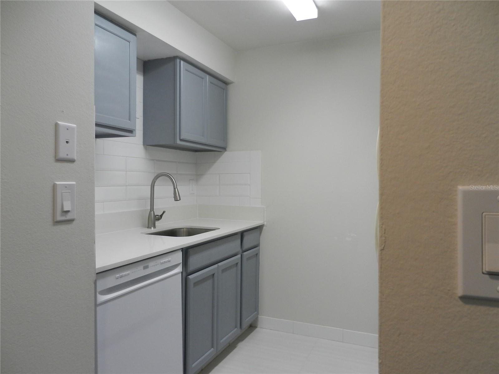 4013 DREAM OAK PL #103, TAMPA, FL — photo 11