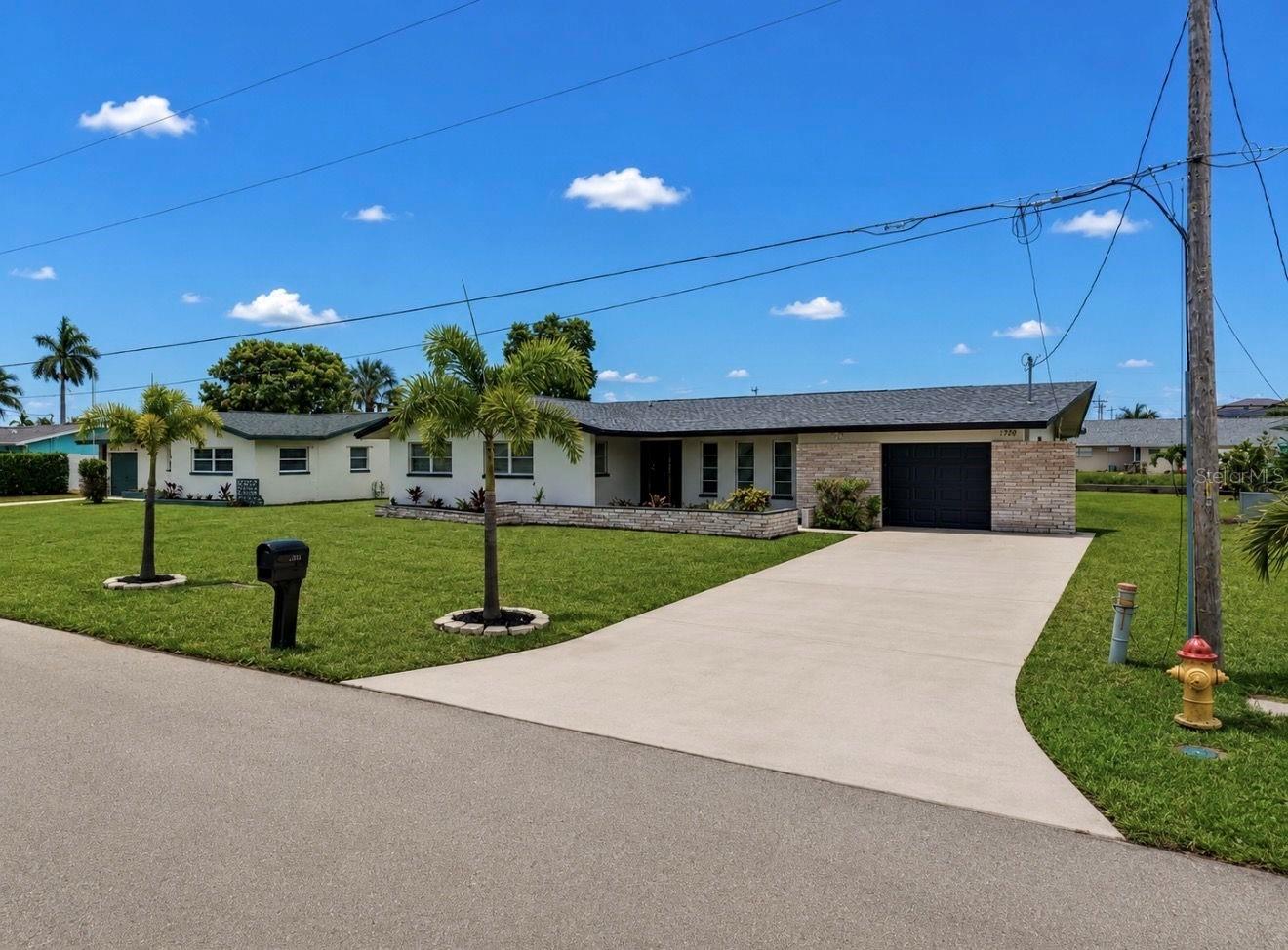 1729 BIKINI CT, CAPE CORAL, FL