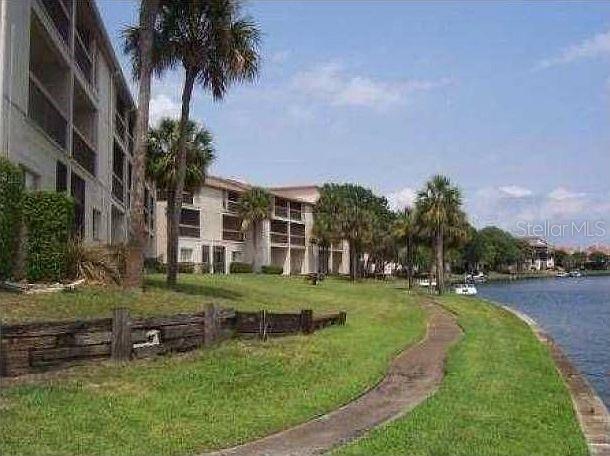 6319 NEWTOWN CIR #19B6, TAMPA, FL — photo 2