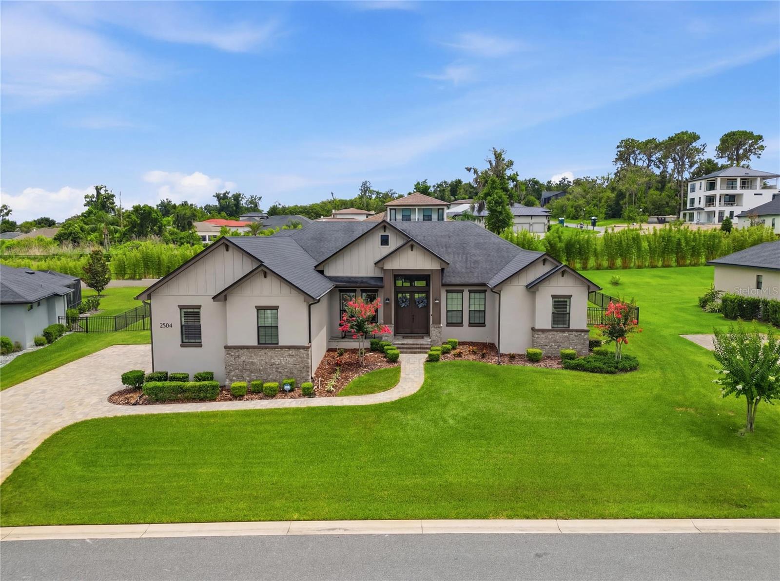 2564 DELPHI WOODS CIR, LAKELAND, FL — photo 2