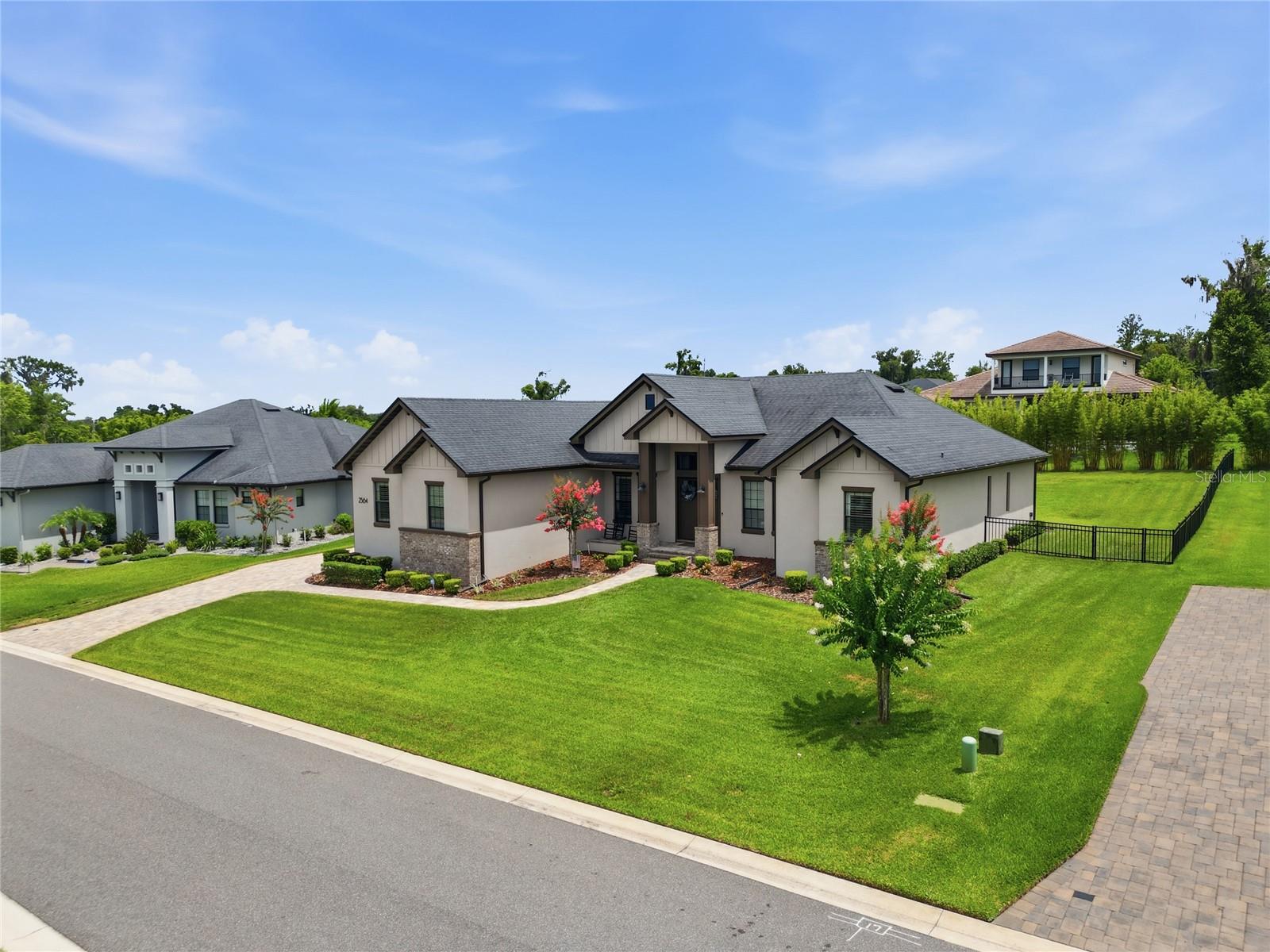 2564 DELPHI WOODS CIR, LAKELAND, FL — photo 3