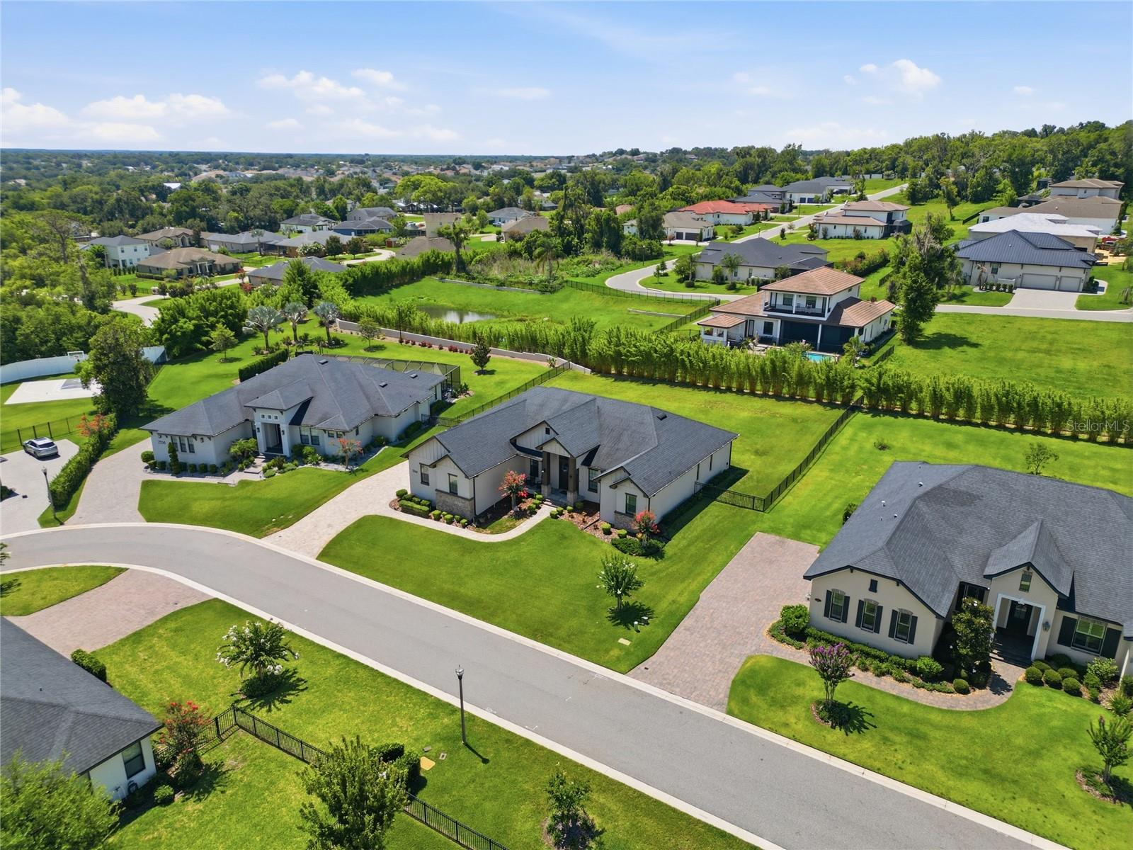 2564 DELPHI WOODS CIR, LAKELAND, FL — photo 10