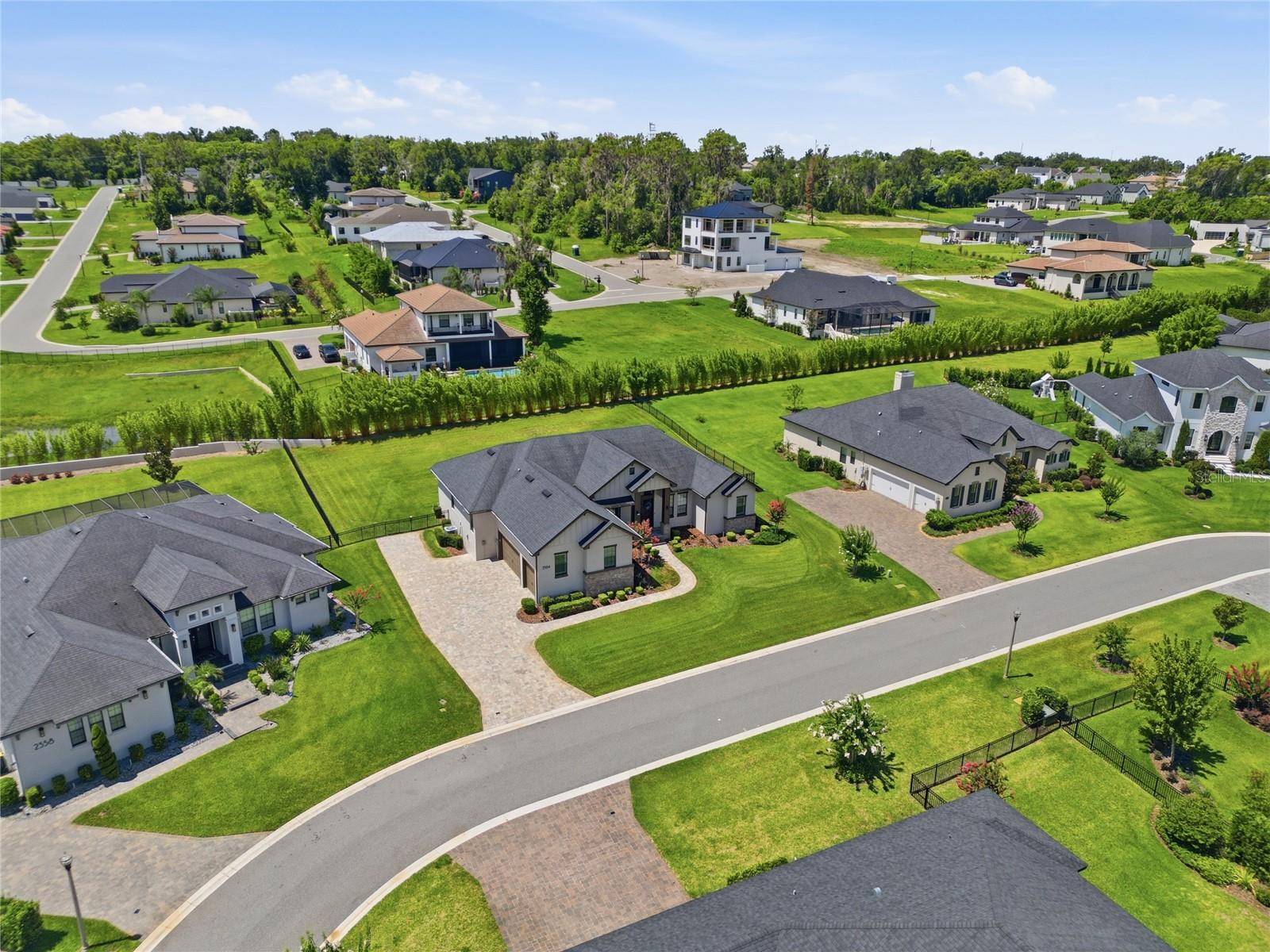 2564 DELPHI WOODS CIR, LAKELAND, FL — photo 11
