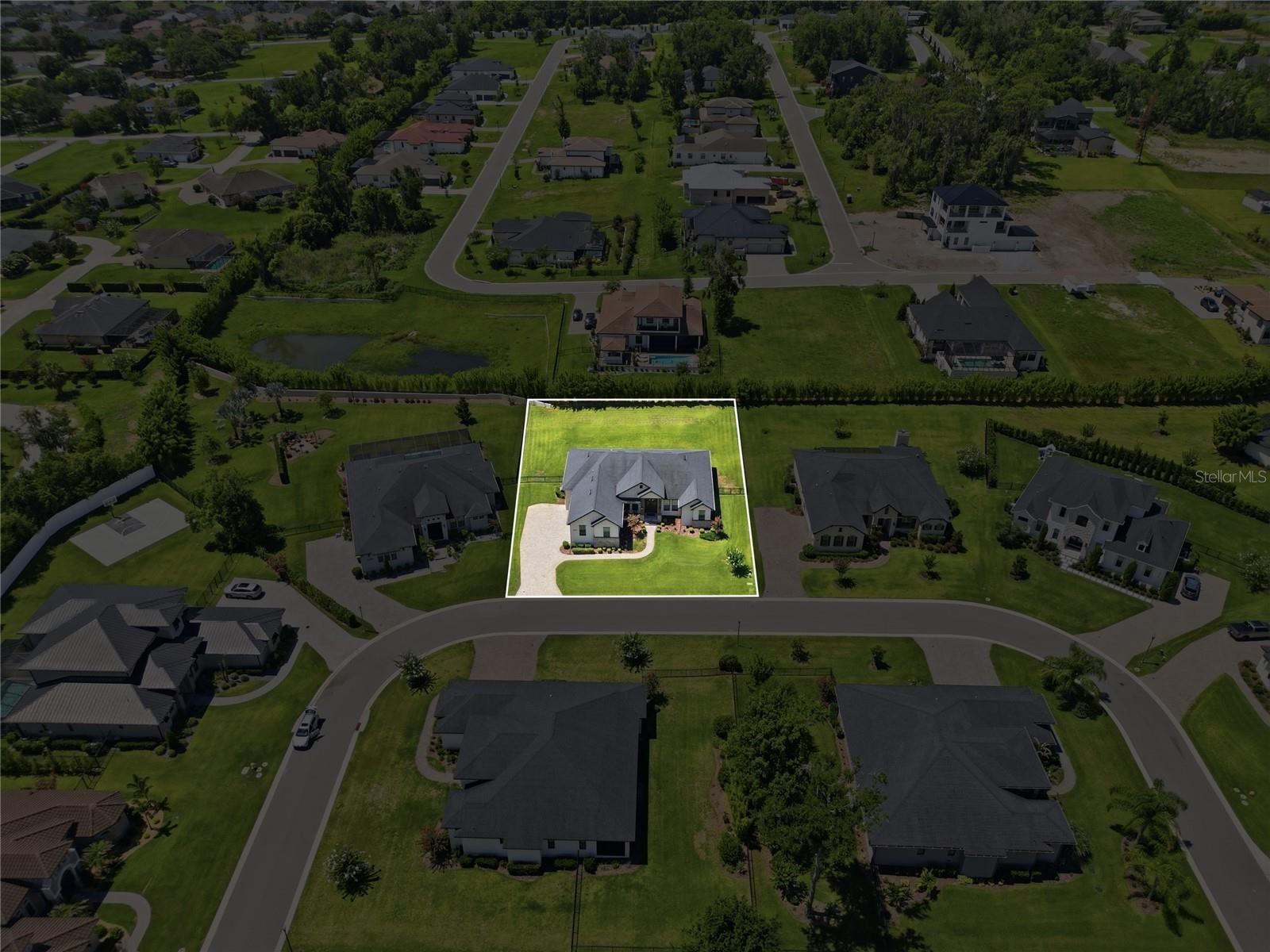 2564 DELPHI WOODS CIR, LAKELAND, FL — photo 13
