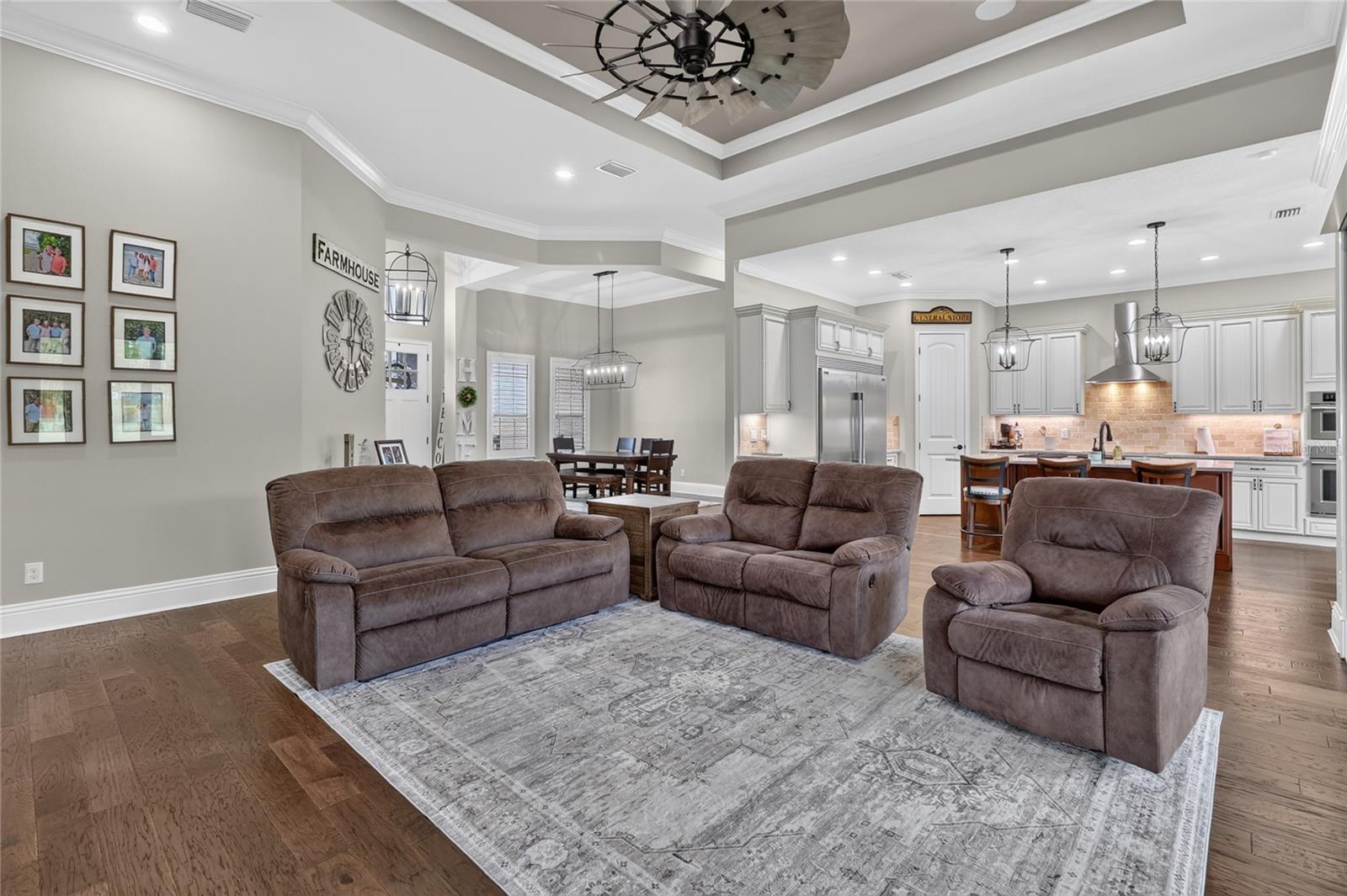 2564 DELPHI WOODS CIR, LAKELAND, FL — photo 22