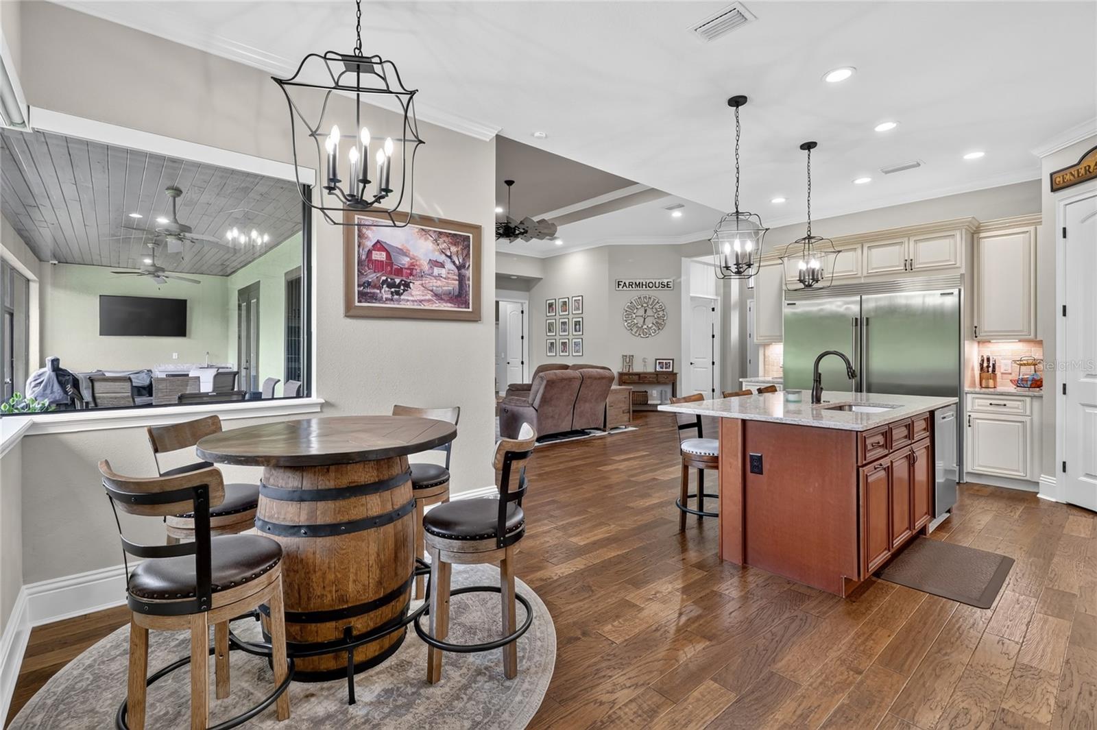 2564 DELPHI WOODS CIR, LAKELAND, FL — photo 35