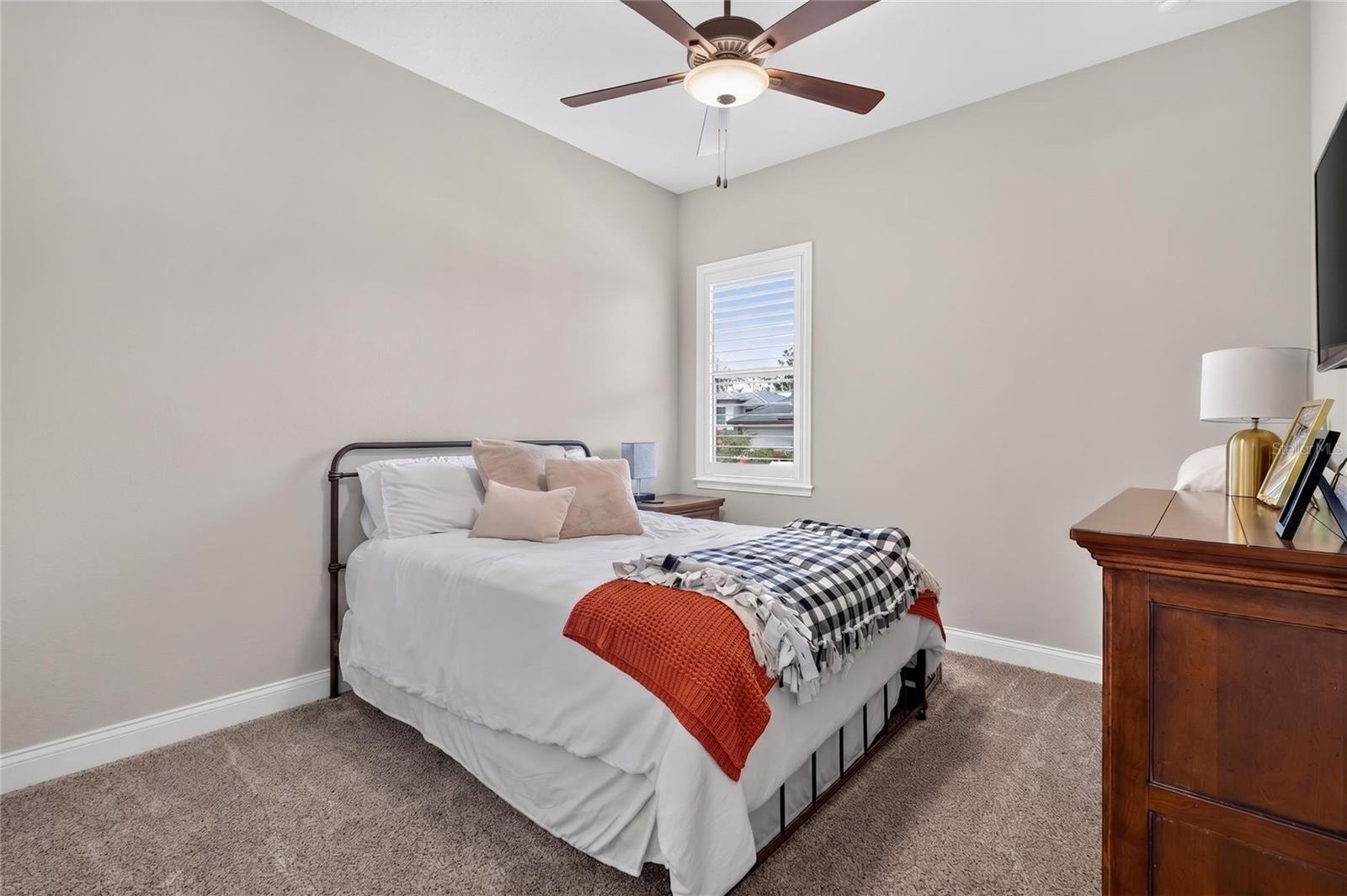 2564 DELPHI WOODS CIR, LAKELAND, FL — photo 47
