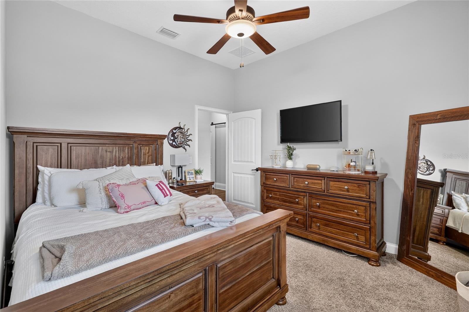 2564 DELPHI WOODS CIR, LAKELAND, FL — photo 51