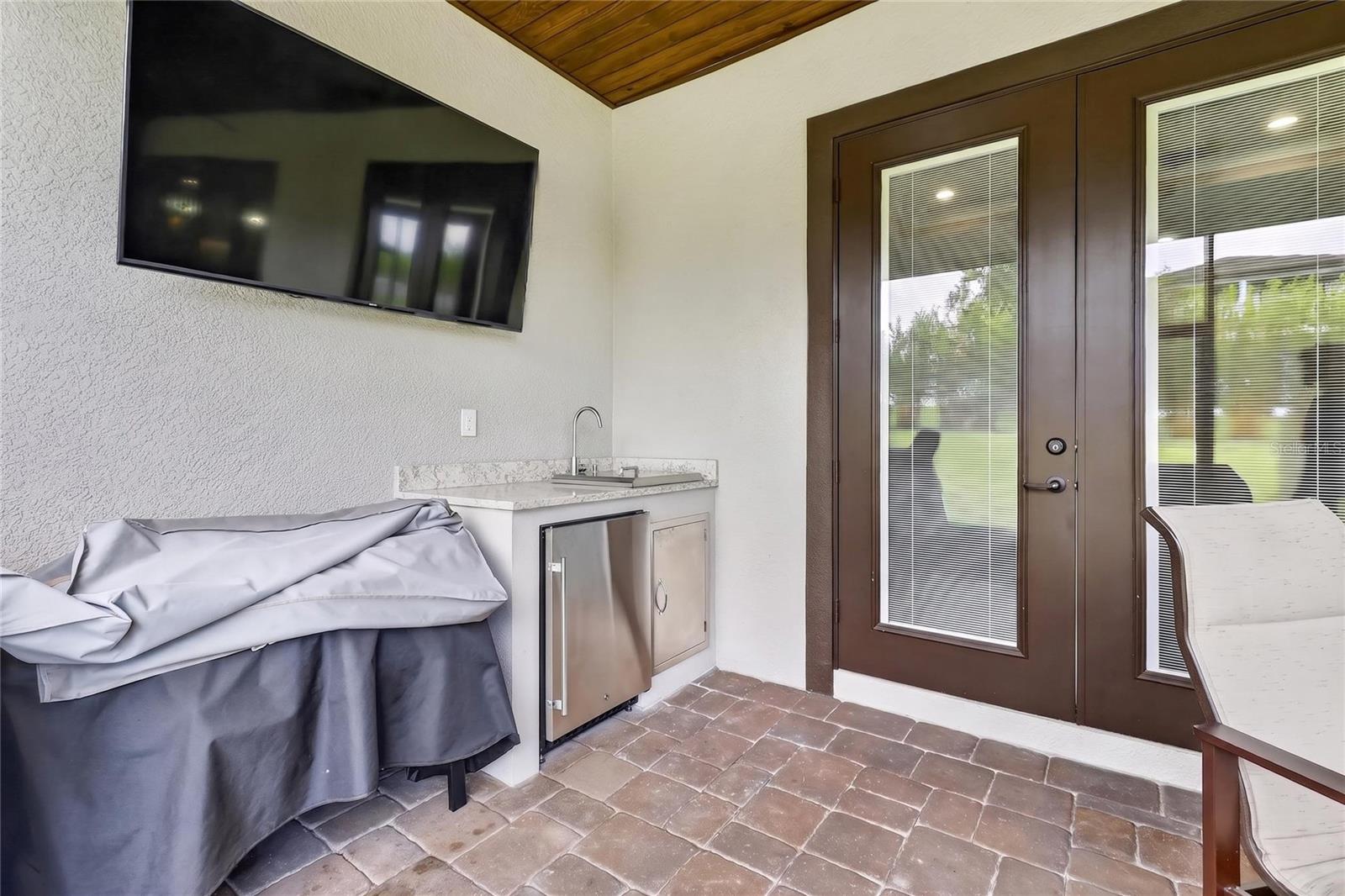2564 DELPHI WOODS CIR, LAKELAND, FL — photo 53