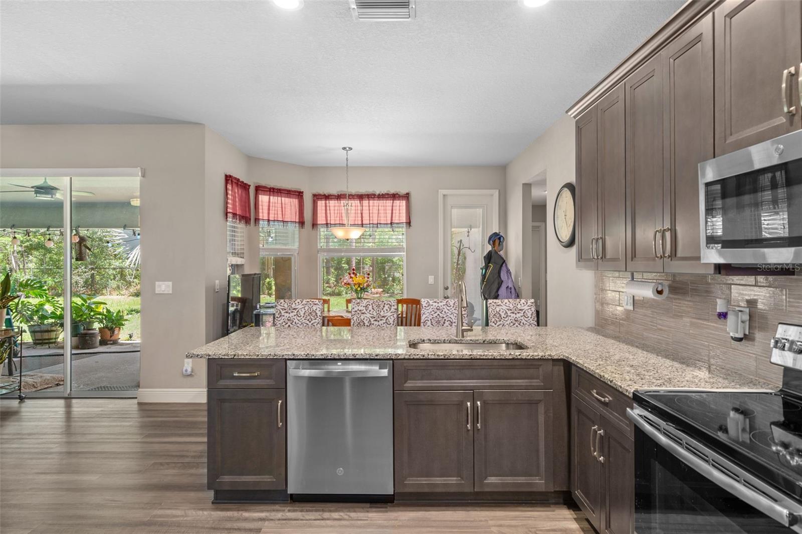 15577 SAGO DR, BROOKSVILLE, FL — photo 13