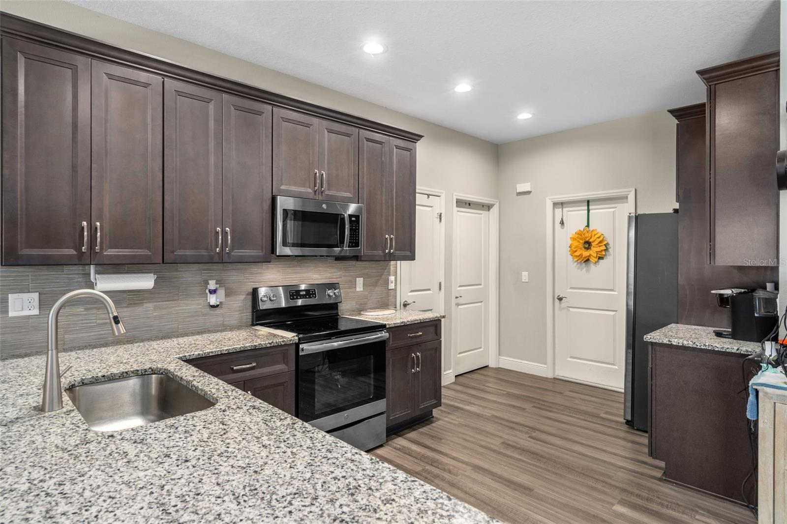 15577 SAGO DR, BROOKSVILLE, FL — photo 17