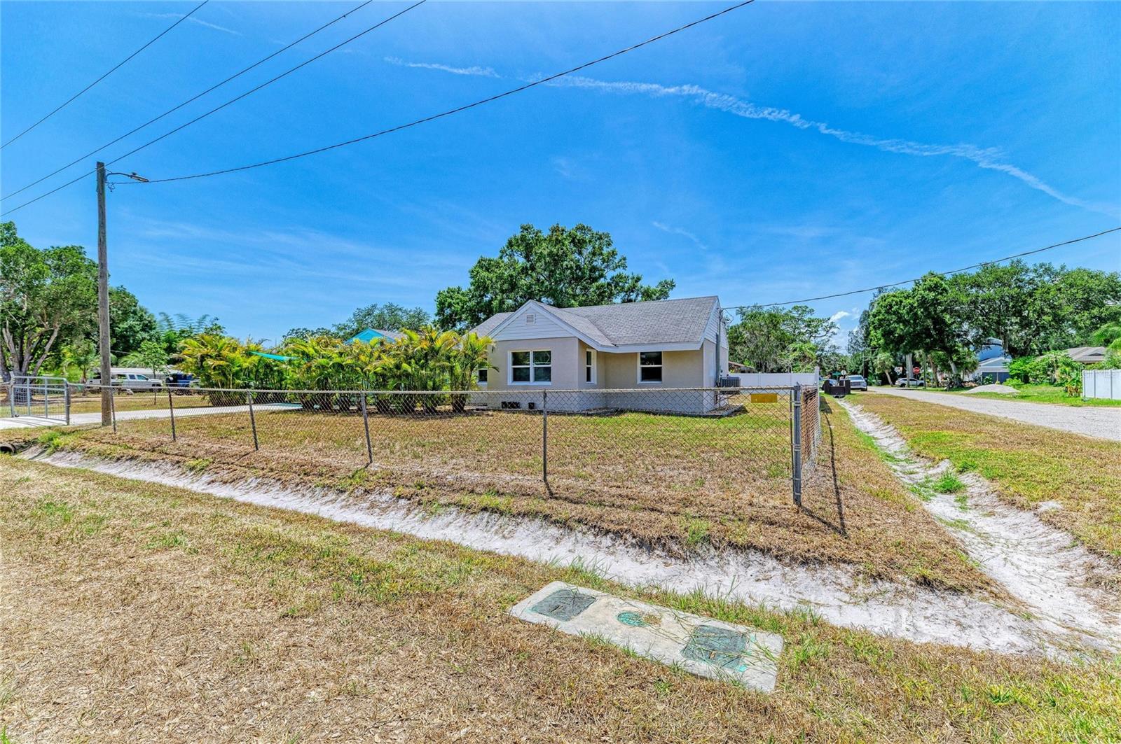 901 OAK ST SW, RUSKIN, FL — photo 31