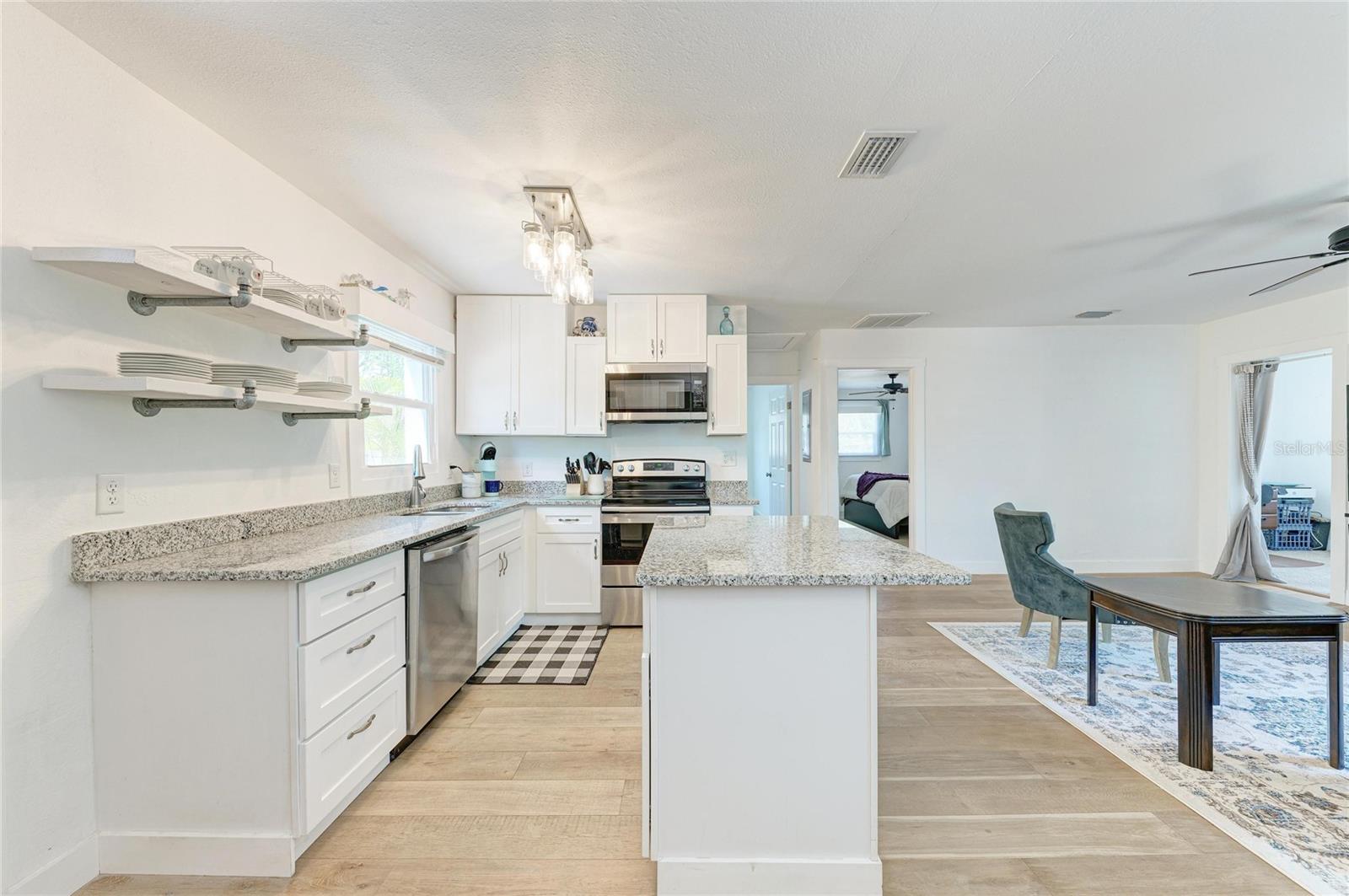 901 OAK ST SW, RUSKIN, FL — photo 10