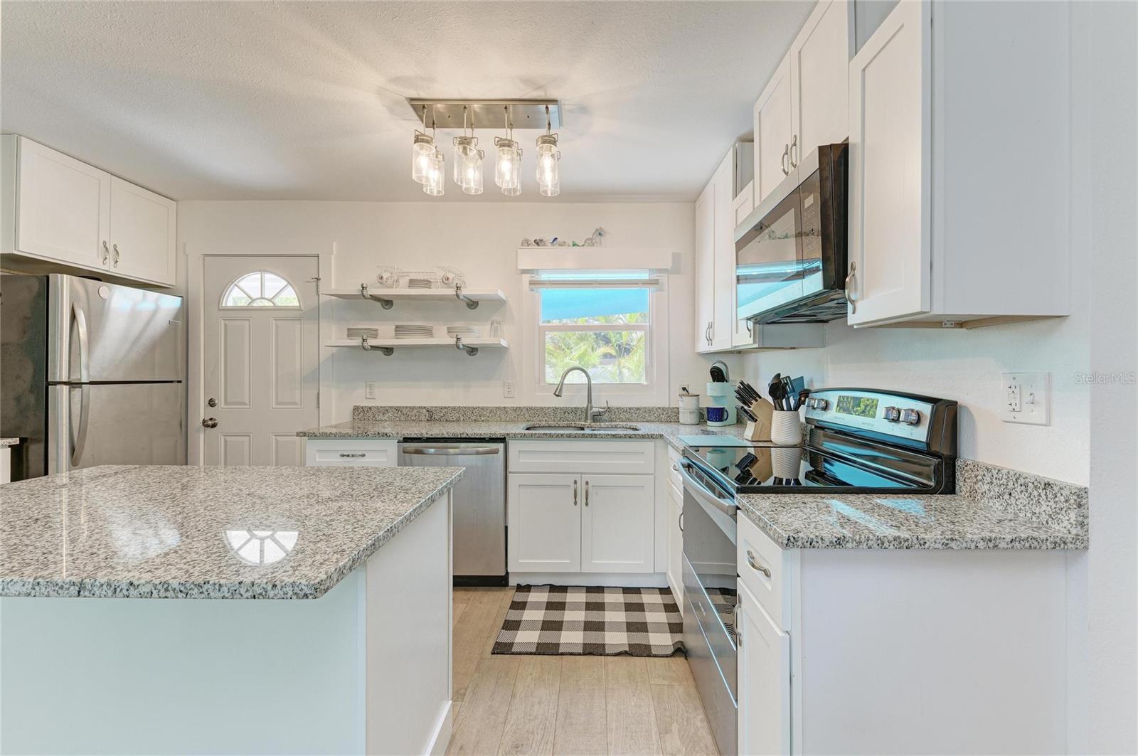 901 OAK ST SW, RUSKIN, FL — photo 15